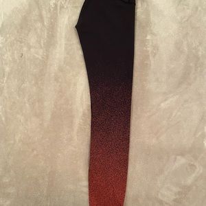 Lululemon wonder under leggings size 2 black to red ombré full length